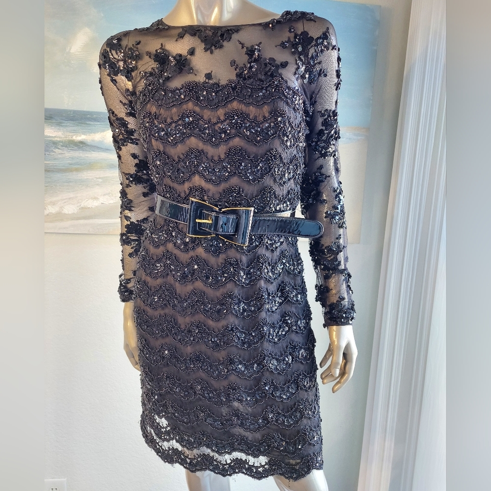 $5,700 OSCAR DE LA RENTA GORGEOUS SILK BEAD SEQUIN RUNWAY DRESS US S